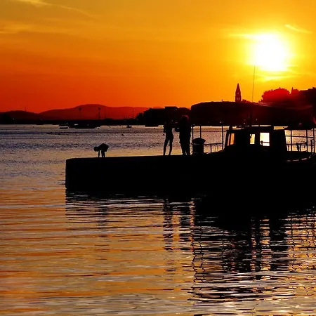 Be-bu-mar * Sveti Filip i Jakov