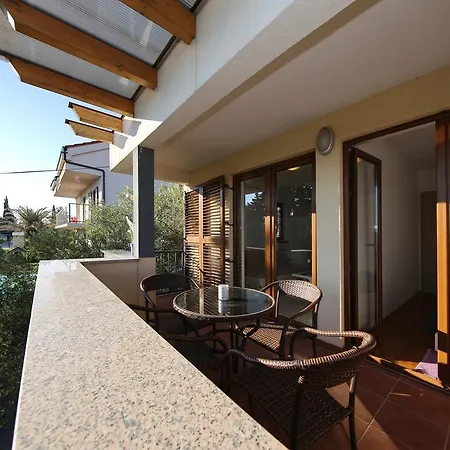 Apartment Be-bu-mar *