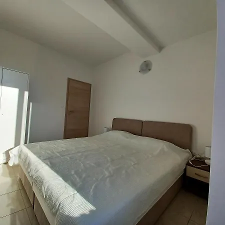 Apartment Be-bu-mar Sveti Filip i Jakov
