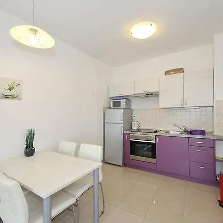 Apartment Be-bu-mar Sveti Filip i Jakov